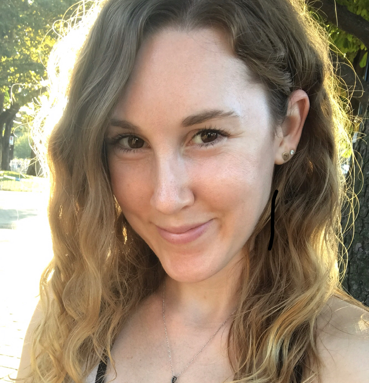 Holly  Cuneo