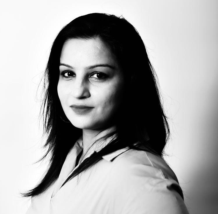 CHANDNI  JAIN