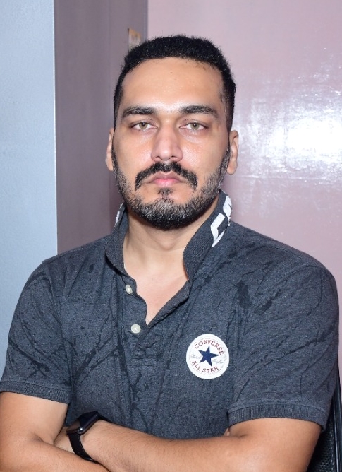 Hemant  Thakur